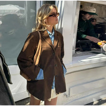 Cargar imagen en el visor de la galería, Chaqueta de solapa marrón con bolsillos y estilo retro artístico para mujer