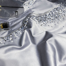 Load image into Gallery viewer, 120 Long-staple Cotton Four-piece Set High-grade Simple Embroidery Light Luxury Quilt Cover Bed Sheet Bedding