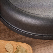 Load image into Gallery viewer, WANGYUANJI 11Cast Iron Wok With Dual Handles And Wooden Lid, Uncoated Frying Pan For Gas And IH, Chinese Thickened Pancake Pan, Stir-frying And IH Universal, With Free Steel Wire Ball