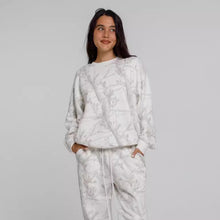 Load image into Gallery viewer, 2024 Autumn Winter Two Piece Sets Women Camouflage Hoodie Maple Leaf Print Sweatshirt Suit Sports Hoodie Sportswear