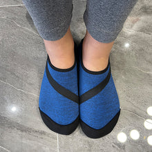 Load image into Gallery viewer, Indoor Sneaker Men's And Women's Non-slip Socks