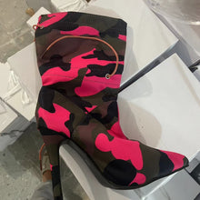 Load image into Gallery viewer, Plus Size Pointed Print High Heel Fashion Boots Women
