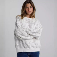 Load image into Gallery viewer, 2024 Autumn Winter Two Piece Sets Women Camouflage Hoodie Maple Leaf Print Sweatshirt Suit Sports Hoodie Sportswear