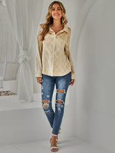 Cargar imagen en el visor de la galería, Camisa de cuadros con dobladillo curvo