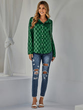 Cargar imagen en el visor de la galería, Camisa de cuadros con dobladillo curvo