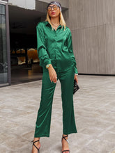 Cargar imagen en el visor de la galería, Conjunto de camisa con botones al frente y pantalón fruncido