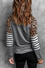 Load image into Gallery viewer, Leopard Striped Raglan Sleeve Top