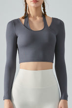Load image into Gallery viewer, Halter Neck Long Sleeve Cropped Sports Top