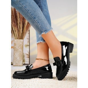 Patent Leather Glossy Tassel Mid Heel Retro Loafers Stylish Casual Shoes