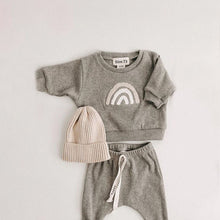 Cargar imagen en el visor de la galería, Baby Cartoon Fashion Sun Rainbow Letter Sweatshirt Pants Set
