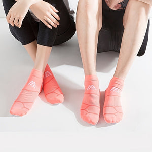 5 Pairs Of Unisex Sports Socks. They Are Highly Elastic And Breathable, Dry Quickly And Absorb Sweat Effectively