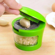 Load image into Gallery viewer, 1pc Premium Stainless Steel Multifunctional Garlic Press, Manual Mincer Essential Kitchen Gadget For Home And Restaurant Use
