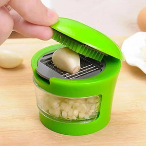 1pc Premium Stainless Steel Multifunctional Garlic Press, Manual Mincer Essential Kitchen Gadget For Home And Restaurant Use