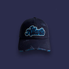 Cargar imagen en el visor de la galería, Gorra de béisbol de mezclilla lavada con agujero para mujer, estilo coreano de verano
