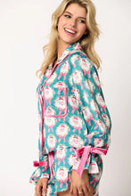 Cargar imagen en el visor de la galería, 2 Pcs Women&#39;s Christmas Pajama Set Santa Tree Print Lapel Neck Button-up Long Sleeve Tops Shorts Loungewear Outfit
