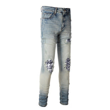 Load image into Gallery viewer, American High Street Fashionable Men&#39;s Ripped Black And White Patch Jeans
