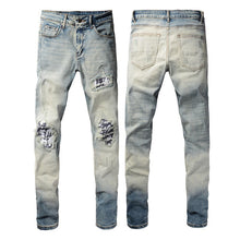 Load image into Gallery viewer, American High Street Fashionable Men&#39;s Ripped Black And White Patch Jeans
