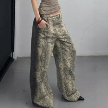 Load image into Gallery viewer, Retro Low Waist Serpentine Jeans Women&#39;s Loose American Trousers
