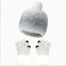 Cargar imagen en el visor de la galería, Winter Children&#39;s Fur Ball Hat Gloves Two-piece Set
