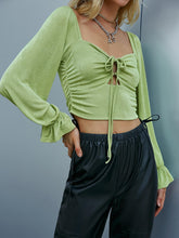 Load image into Gallery viewer, Ruched Cutout Cropped Top
