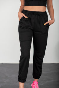 SHOPIRISBASIC Conjunto de estar por casa con bustier y joggers Let's Do This en negro