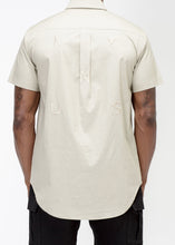 Load image into Gallery viewer, Konus Men&#39;s Short Sleeve Button Up in Khaki
