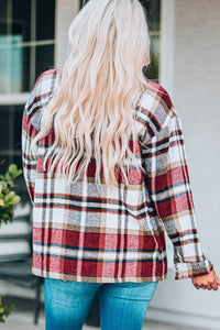 Chaqueta camisera con botones a cuadros y bolsillos en el pecho