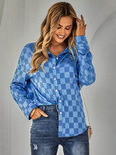 Load image into Gallery viewer, Checkered Curved Hem Shirt
