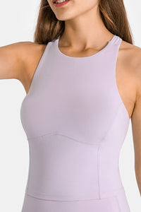 Camiseta de yoga con cuello redondo y espalda cruzada