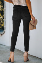 Load image into Gallery viewer, Button Fly Skinny Jeans with Pockets
