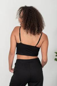 SHOPIRISBASIC Conjunto de estar por casa con bustier y joggers Let's Do This en negro