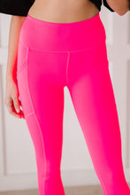 Load image into Gallery viewer, Zenana Step Aside Full Size Run Athletic Leggings with Pockets
