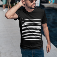 Cargar imagen en el visor de la galería, Camiseta negra de algodón suave con líneas para hombre 
