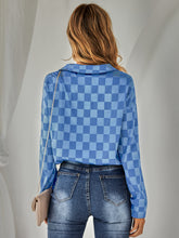 Load image into Gallery viewer, Checkered Curved Hem Shirt
