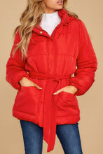 Cargar imagen en el visor de la galería, Chaqueta acolchada roja de invierno para mujer
