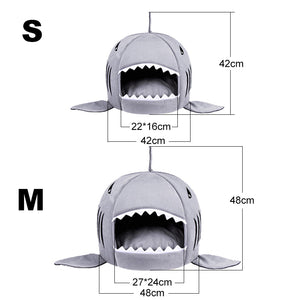 Cama para mascotas con forma de tiburón de dibujos animados